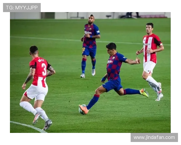 巴萨官方:费兰确认出战奥林匹亚科斯 克里斯滕森因病缺席